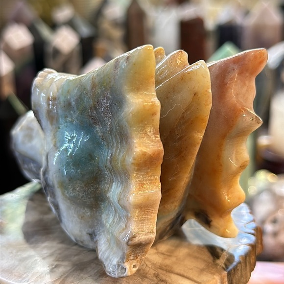 Caribbean Calcite Crystal Dragons Head Carving! - Picture 9 of 11